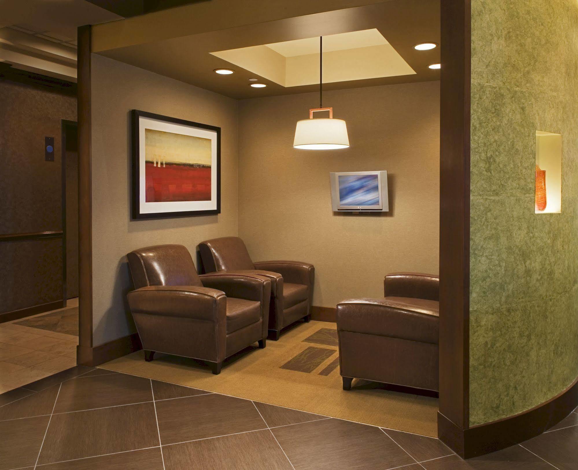 Hyatt Place Atlanta Airport South Екстериор снимка